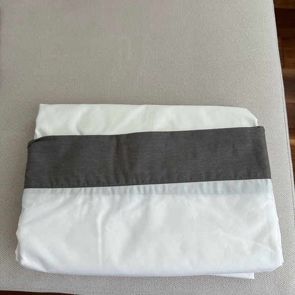 CASPER THE SHEETS 💯 SUPIMA QUEEN SIZE FLAT SHEET ONLY WHITE /GRAY NEW CONDITION - Picture 5 of 5